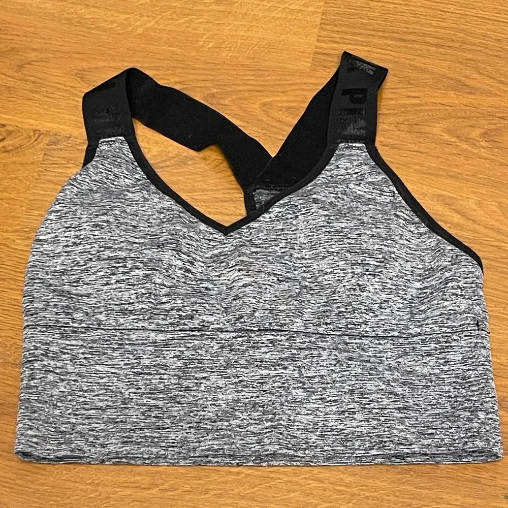 Pink Victoria Secret Sport Women Seamless Lightly Lined Racerback Sports Bra S